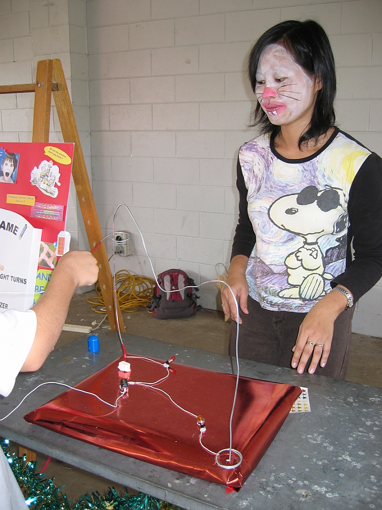 Cairns53 Science on the Oval.jpg